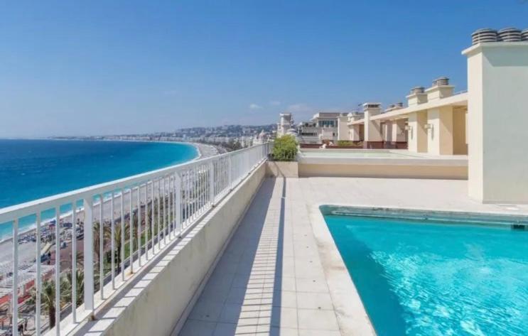 Le Royal, Spacious Seaside Apartment Rooftop And Pool Nice Buitenkant foto